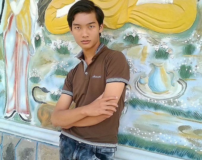 Su that bat ngo phia sau than hinh nong bong cua hot girl Tay Ninh-Hinh-2