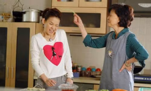 Tang ve xem chung ket AFF cup, me chong noi dieu khong ngo