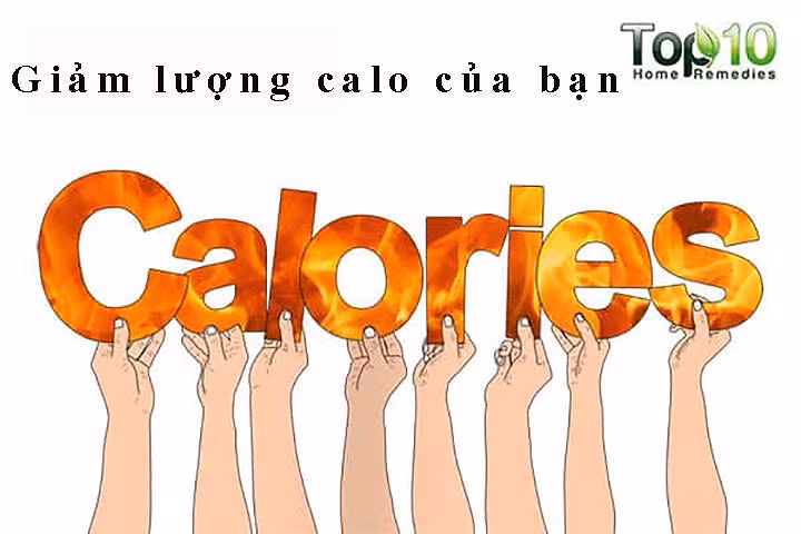 Giảm lượng calo của bạn: Một trong những lý do chính đằng sau cổ có mỡ là béo phì, điều này xảy ra khi bạn ăn nhiều calo hơn những gì bạn cần đốt cháy trong một ngày. Do đó, giảm lượng calo hàng ngày của bạn là một cách hay để giảm cân tổng thể và chất béo tích tụ ở các bộ phận khác nhau của cơ thể, chẳng hạn như cổ hoặc bụng.
