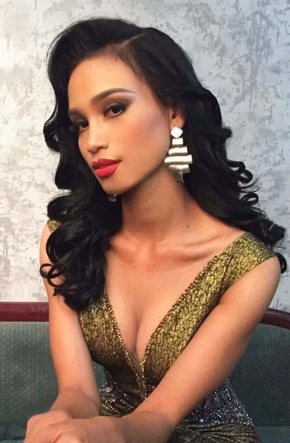 Sau khi H’Hen Niê đăng quang Hoa hậu Hoàn vũ Việt Nam 2017 nhiều người đã nhầm tưởng cô gái này là người đẹp H'Ăng Niê. Trước sự nhầm lẫn này, H'Ăng Niê bày tỏ cảm xúc bị tổn thương nặng khi nhớ lại những kí ức không vui về nhiều lần chinh chiến tại các cuộc thi nhan sắc.