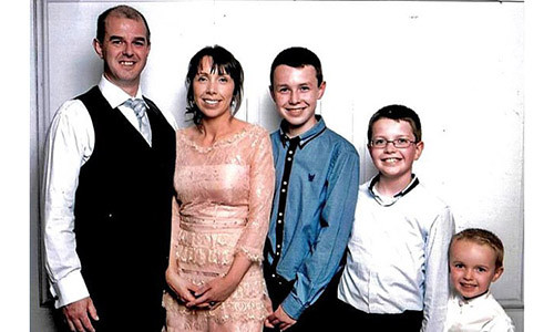 Alan ra tay giết vợ, 3 con trai rồi treo cổ tự tử (Ảnh: Internet)