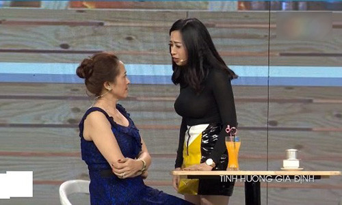 Cách ứng xử của cô gái trong vòng thử thách gây phản cảm đối với người xem.