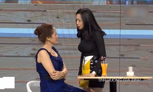 Cách ứng xử của cô gái trong vòng thử thách gây phản cảm đối với người xem.