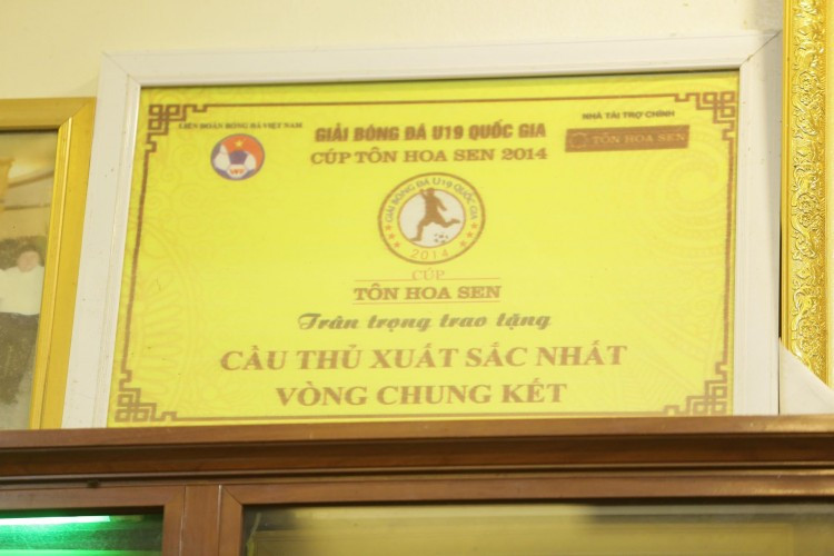 Quang Hải được nhận giải cầu thủ xuất sắc nhất từ khi còn ở đội tuyển U19.