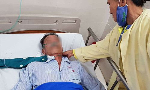 Mot nguoi dan suyt mat mang sau 30 phut an ca noc