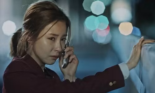 Mat chong vao tay nguoi khac vi chinh su kieu cang cua minh