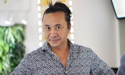 Khi nghe những người từng là bạn bè, nạn nhân, khán giả... nói về Lê Minh Sơn, đạo diễn Lê Hoàng đã "run rẩy". Thế nhưng khi gặp gỡ, Lê Hoàng đã có suy nghĩ khác.