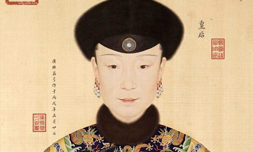 Su that Phu Sat Hoang hau phan uat gieo minh tu van