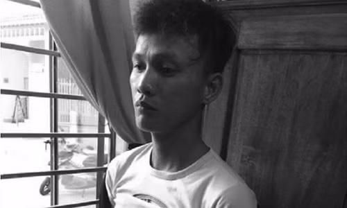 Đối tượng Quyết khi vừa bị bắt ở tỉnh Quảng Trị.