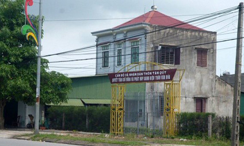 Bo, vo quan xa ‘lot’ ho can ngheo de vay uu dai 50 trieu