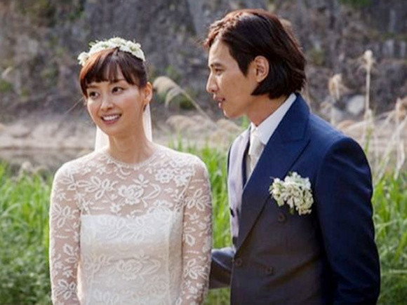 Won Bin - Lee Na Young kết hôn và đón con trai đầu lòng vào năm 2015.