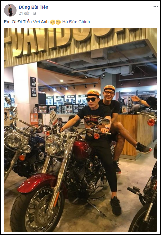 Cặp đôi này vốn là bạn thân của nhau trong màu áo U19 Việt Nam cũng như U23 Việt Nam. Cả hai thân đến mức thường hay hùa theo người hâm mộ rằng họ đang yêu nhau. Hiện tại, Đức Chinh thuộc biên chế SHB Đà Nẵng còn Tiến Dũng là cầu thủ của FLC Thanh Hóa.