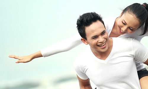 Chong U60 van ep vo tre xem phim nong de 