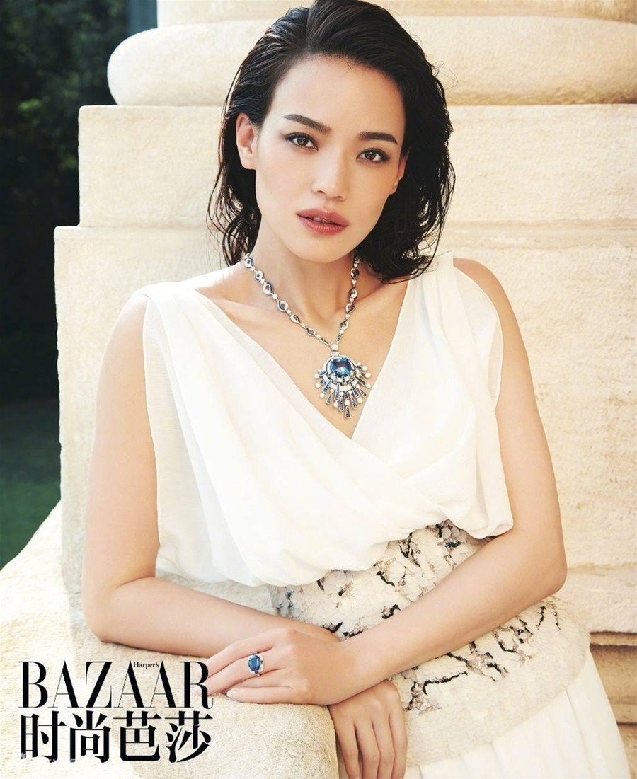 Đến nay, sau một hành trình dài thoát khỏi vết nhơ đóng cảnh nóng tuổi đôi mươi, Thư Kỳ đã khẳng định được bản thân trong lĩnh vực điện ảnh và trở thành ngôi sao hàng đầu của làng giải trí Hoa ngữ cũng như của cả châu Á. Ngoài diễn xuất xuất thần không phải bàn cãi, nhan sắc của “nữ hoàng phim 18+” một thời cũng chưa từng khiến công chúng phải thất vọng. Cô vẫn giữ được nét thanh xuân, trẻ trung với nụ cười rạng rỡ bất chấp mọi khổ đau và nước mắt trong quá khứ khi đã bước sang tuổi ngoại tứ tuần.