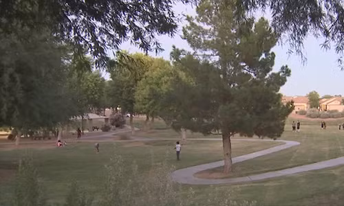 Be gai 10 tuoi thoat 