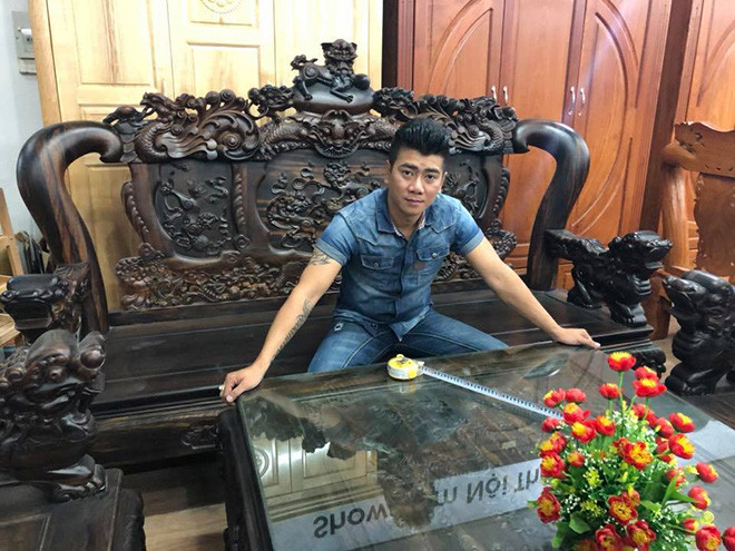 Trương Đan Huy của hiện tại. Anh chuyển sang làm nghề mộc.