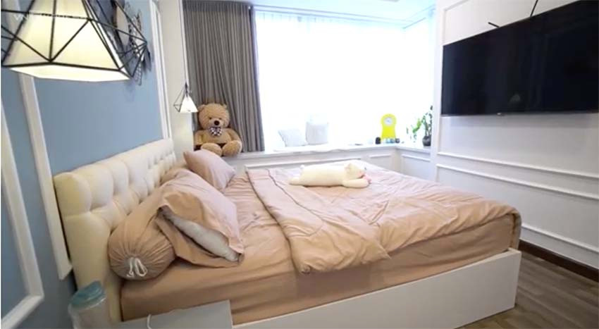 Phòng ngủ của nam ca sĩ Don Nguyễn.