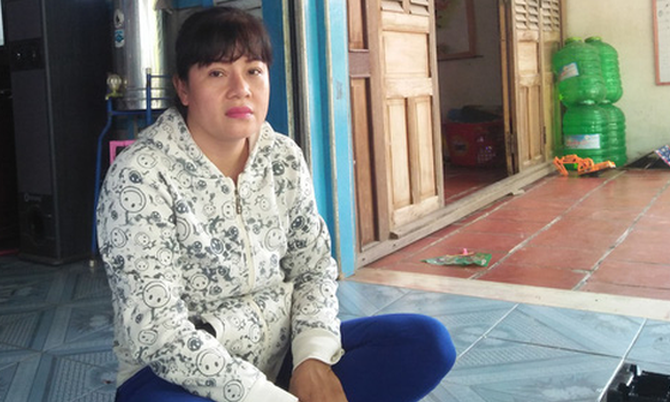 Chị Nguyễn Thị Thúy, người đã can ngăn nhóm người của bà Bích xông vào nhà mẹ ruột lấy xe nhưng bất thành - Ảnh: CHÍ HẠNH