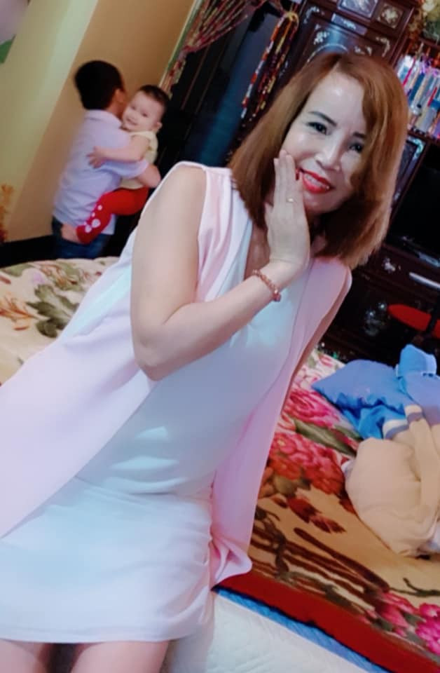 Co dau 62 tuoi khoe anh xinh dep hau trung tu nhan sac