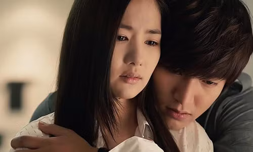 Hà khóc lóc và kể tội gã chồng vô tâm. (Ảnh minh họa)