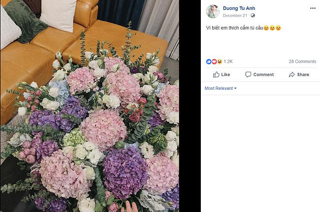 Lo bang chung A hau Tu Anh da ha sinh con dau long