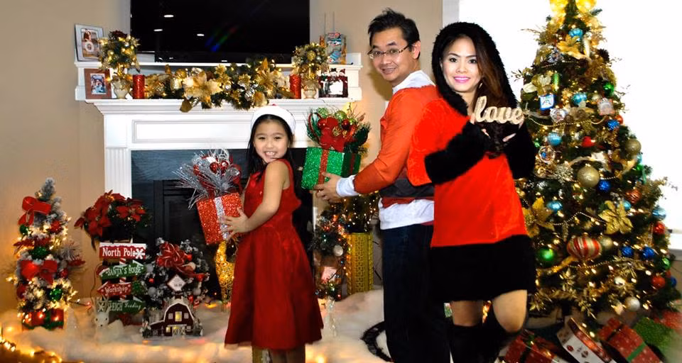 Tổ ấm của gia đình chị Cẩm Vân trong mùa lễ hội cuối năm không chỉ tạo được vẻ đẹp gần gũi, ấm cúng mà còn mang đến không khí vui tươi, hạnh phúc dành cho bất kỳ ai khi ngắm nhìn chốn đi về của chị.