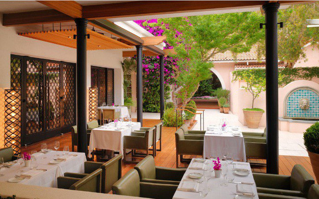 Nhà hàng Wolfgang Puck tại khách sạn Bel-Air.