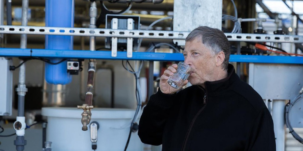 9. 24 là số lượng nhà tắm trong dinh thự của Bill Gates, và có đến 6 căn nhà bếp 24 nhà tắm và 6 căn bếp được bố trí ở nhiều điểm khác nhau của dinh thự, giúp khách quan và đội bếp luôn dễ dàng sử dụng hay phục vụ trong bất kỳ sự kiện nào.