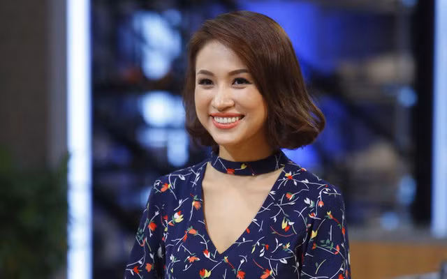 Sau 7 nam ly hon, Van Hugo lan dau tiet lo ve chong cu