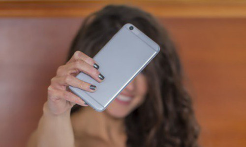 Nguoi tre gui anh nhay cam: khong phai chuyen toi te?