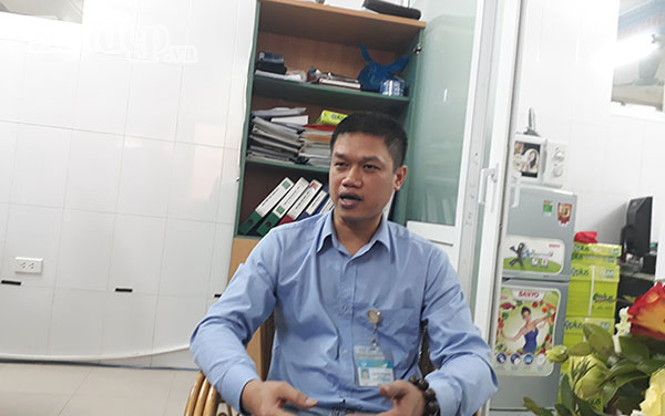 Giám đốc Ngân hàng Mắt Nguyễn Hữu Hoàng trả lời những thắc mắc về hiến tặng giác mạc.