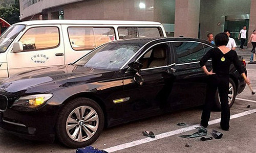 Phát hiện chồng ngoại tình, người vợ nổi cơn tam bành và đã làm chuyện không ai ngờ.