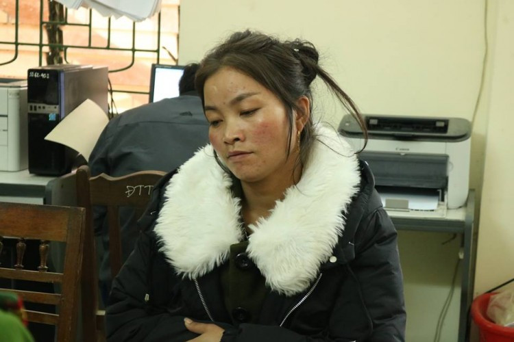 Bat nu quai lua ban 2 thieu nu duoi 16 tuoi sang Trung Quoc