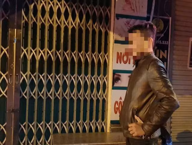 Nguoi trong cuoc ke ve duong day 'nuoi nguoi lay than' o Ha Noi