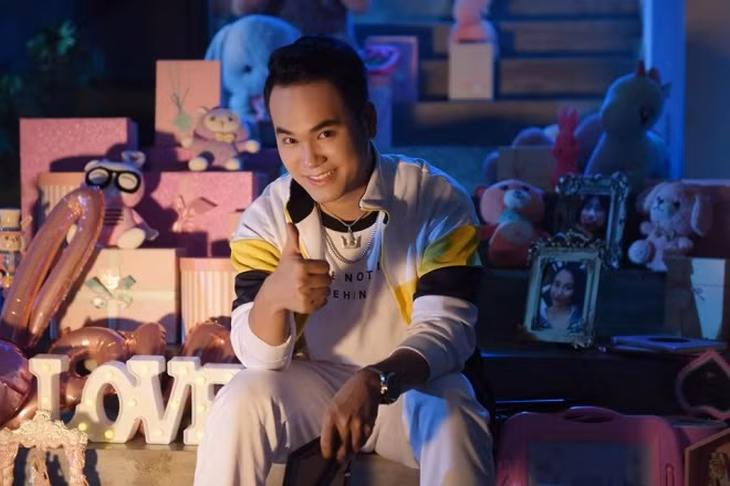 Khac Viet buc xuc khi em trai Khac Hung bi bat nat-Hinh-3