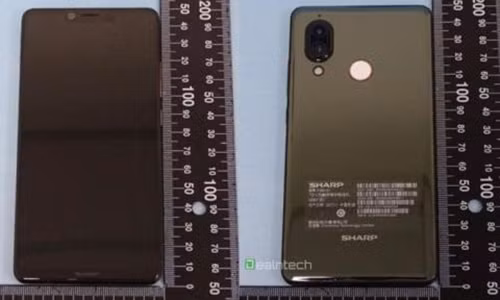 Mẫu điện thoại Aquos S3 được ví như anh em "song sinh" với chiếc iPhone X . Mẫu điện thoại Aquos S3 được ví như anh em "song sinh" với chiếc iPhone X .