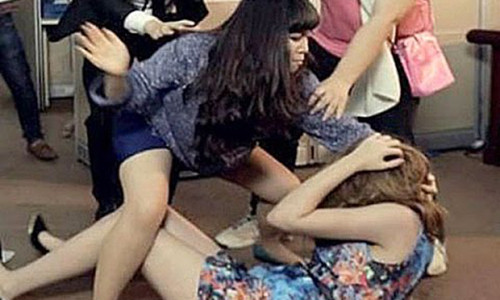 Những kiểu đánh ghen kinh hoàng (Ảnh minh họa).