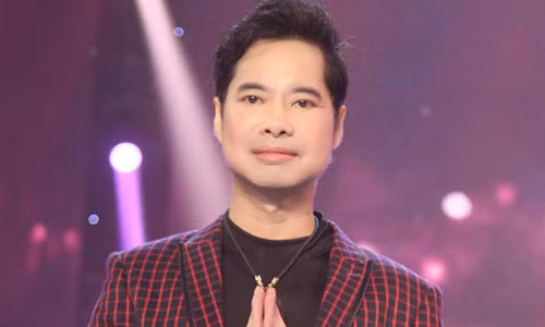 Ca sĩ Ngọc Sơn.