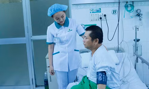 Bệnh nhân Hùng tỉnh lai sau 20 phút chết lâm sàng.