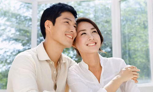 Phụ nữ hãy học cách dịu dàng với đàn ông. Người chồng hãy cố gắng tôn trọng vợ mình. (Ảnh minh họa).