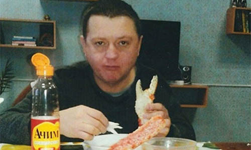 Ke giet nguoi khet tieng Nga song nhu ong hoang trong tu