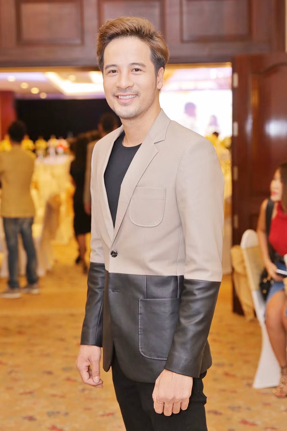 Đoàn Thanh Tài lại cho rằng Lê Minh quá nóng tính và không chắc vợ của đạo diễn có chịu đựng được tính cách này hay không. Nam diễn viên cũng tỏ ra bất ngờ khi đàn anh cưới vợ.