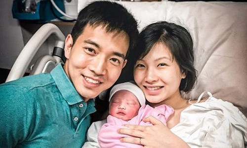 Valerie và thiên thần mới chào đời đều mẹ tròn con vuông. (Ảnh: Instagram/Kwak Seonghoon)