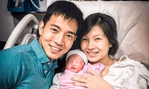 Valerie và thiên thần mới chào đời đều mẹ tròn con vuông. (Ảnh: Instagram/Kwak Seonghoon)