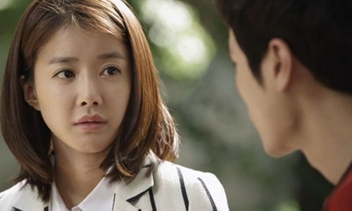 Tôi cố gắng níu kéo chồng nhưng anh vẫn kiên quyết. Ảnh minh họa