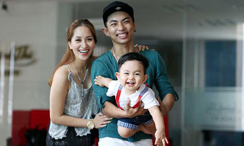 Vợ chồng Khánh Thi - Phan Hiển đang chuẩn bị đón con thứ hai chào đời trong vài tháng nữa.