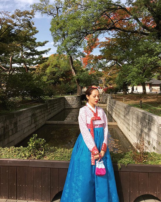 Bảo Anh từng đi du lịch nhiều nước trên thế giới, từ châu Á đến châu Âu.