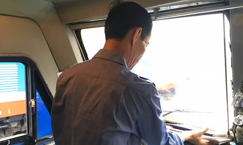 Lái tàu Hoàng Ngọc Sơn. Ảnh: Hạnh Thúy