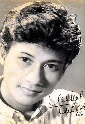 Chế Linh lúc vào nghề ca hát.