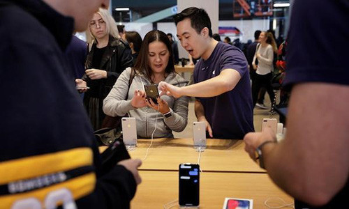 Người dùng ngày càng ít phấn khích hơn với iPhone mới.